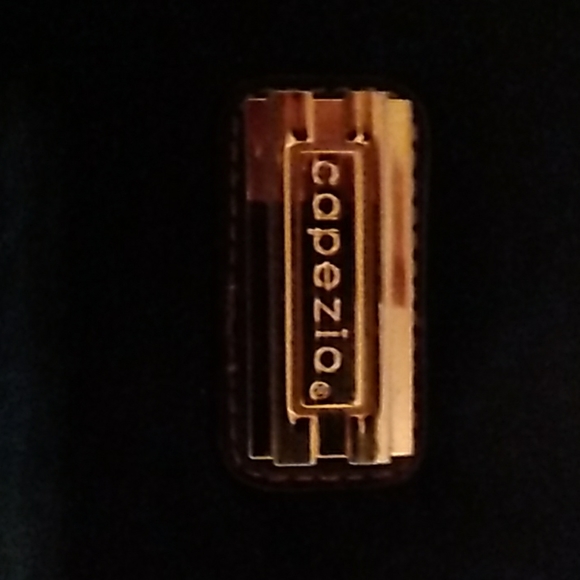 Handbag - Picture 2 of 8